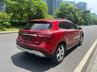Mercedes-Benz GLA 2018 GLA 200 Type dynamique extérieur photo 4