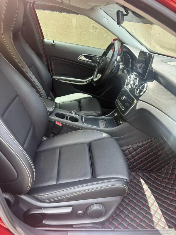 Mercedes-Benz GLA 2018 GLA 200 Type dynamique intérieur photo 7