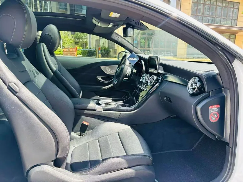 Mercedes-Benz C-Class 2016 C 200 coupe version interior photo 6