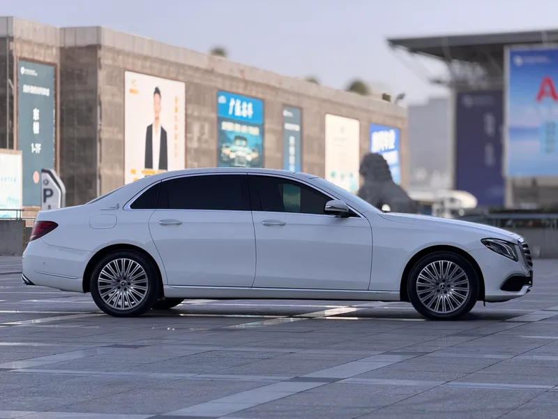 Mercedes-Benz E-Class 2020 E 300 L Люксовый экстерьер фото 5