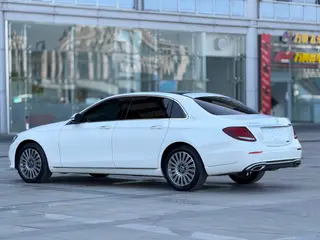 Mercedes-Benz E-Class 2020 E 300 L Люксовый экстерьер фото 6