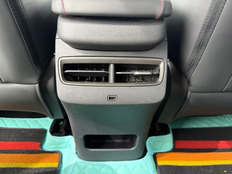 Jetour Dasheng 2023 1.5T DCT Star Brilliance PRO interior photo 15