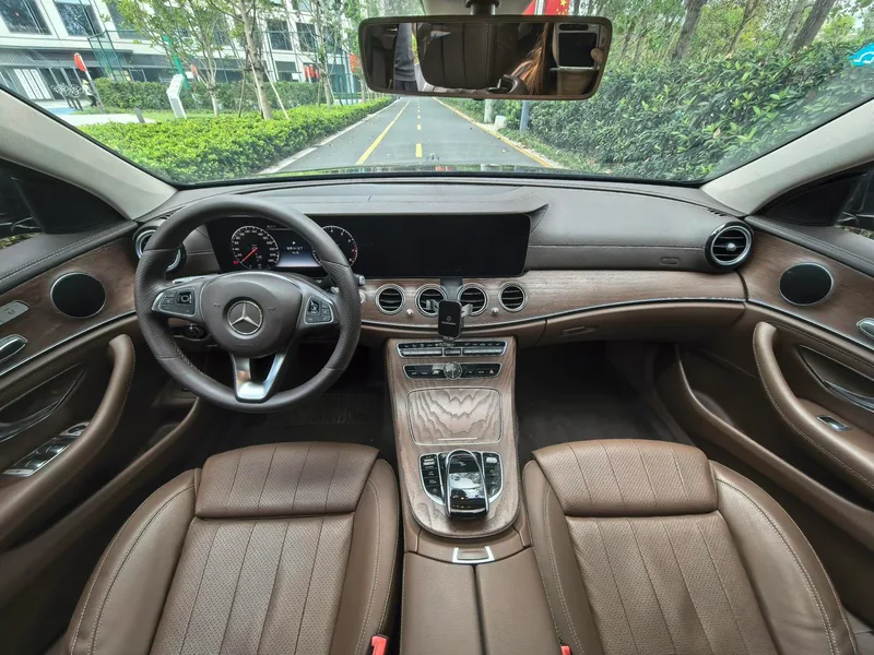 Mercedes-Benz E-Class 2018 Restyling E 200 L exterior photo 5