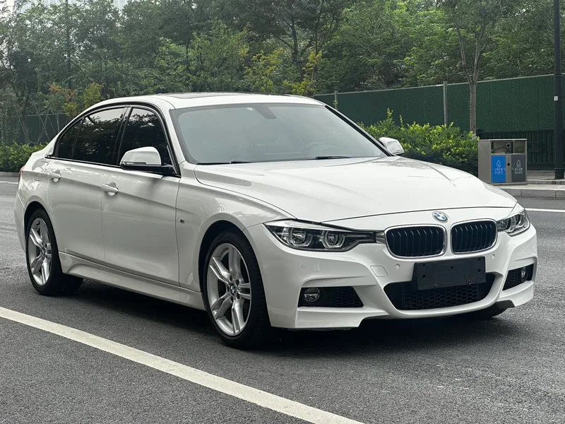 BMW 3 Series 2019 320Li M Luxury Set exterior photo 3