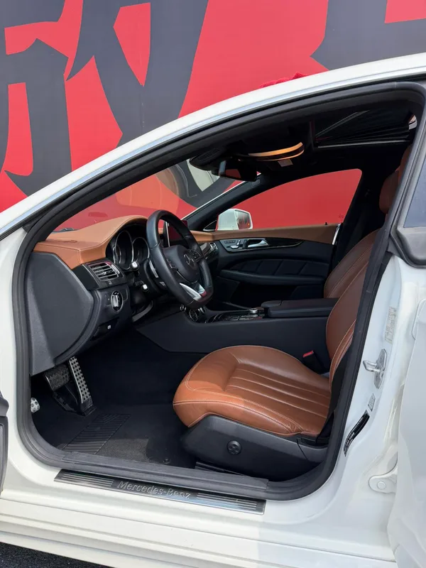 Mercedes-Benz CLS 2017 CLS 260 Versión Yi Cai interior foto 8