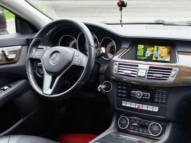 Mercedes-Benz CLS 2012 CLS 300 CGI extérieur photo 6