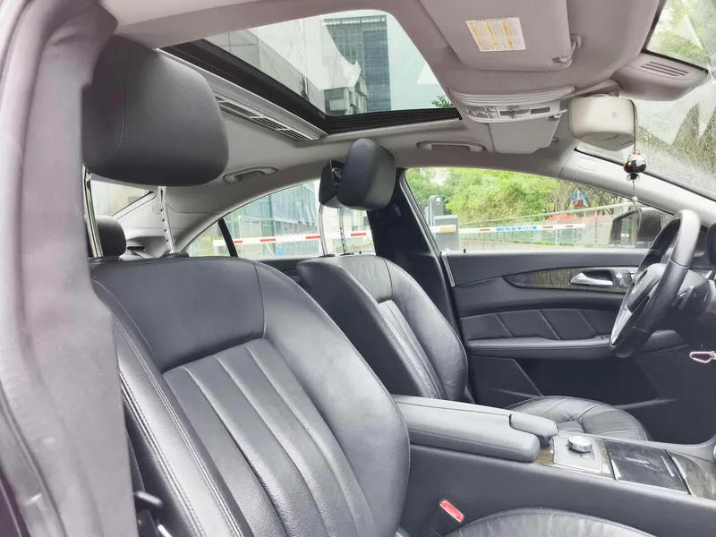 Mercedes-Benz CLS 2012 CLS 300 CGI intérieur photo 9