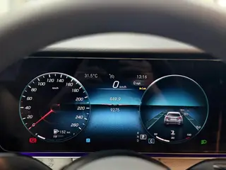 Mercedes-Benz E-Class 2023 E 300 L Люксовый Спортивный седан экстерьер фото 7