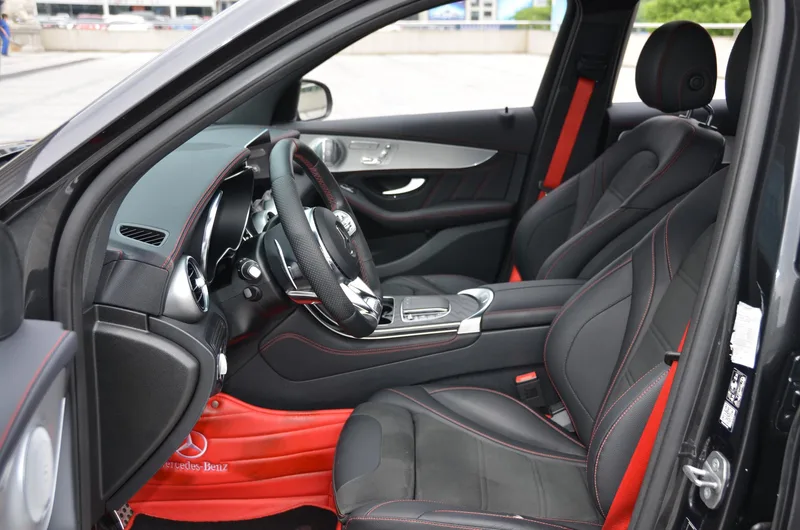 Mercedes-Benz GLC AMG 2020 AMG GLC 43 4MATIC interior foto 8