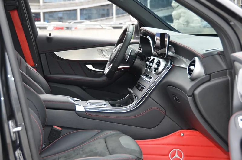 Mercedes-Benz GLC AMG 2020 AMG GLC 43 4MATIC interior foto 11