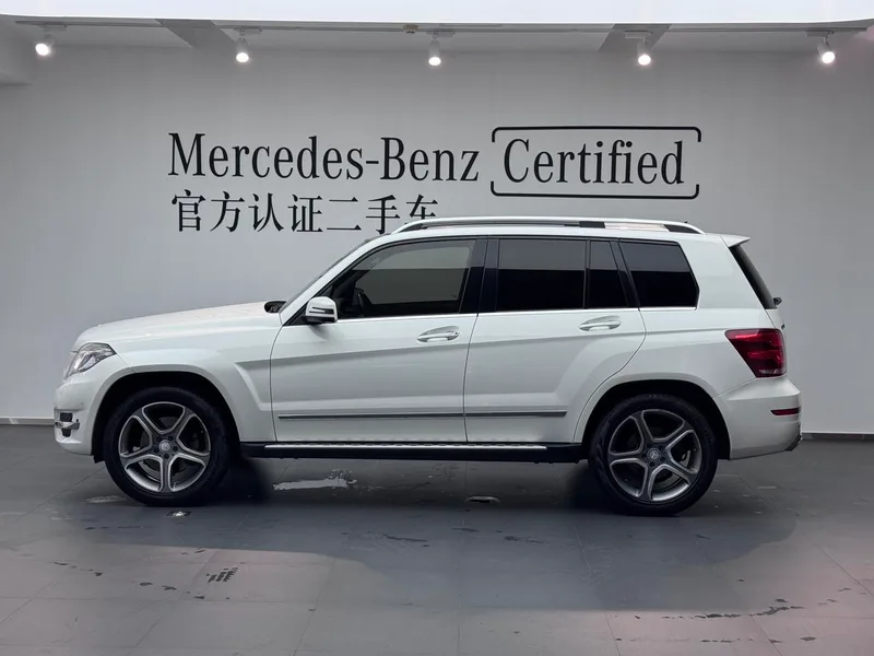 Mercedes-Benz GLK-Class 2013 GLK 300 4MATIC Luxury type exterior photo 4
