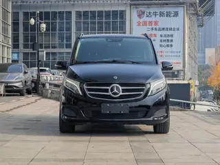 Mercedes-Benz V-Class 2018 V 260 Pilot Edition Country VI exterior photo 2