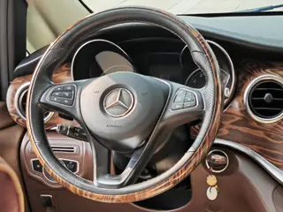 Mercedes-Benz V-Class 2018 V 260 Pilot Edition Country VI interior photo 13