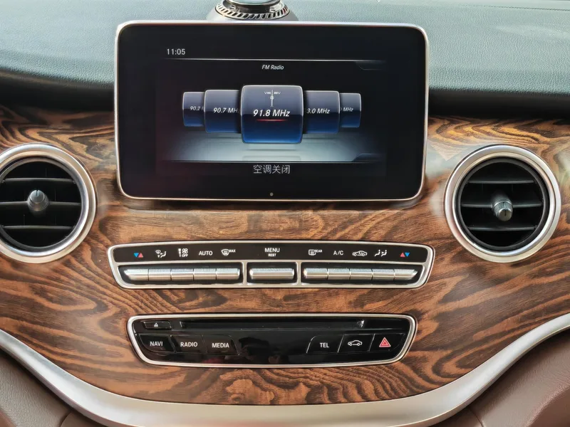 Mercedes-Benz V-Class 2018 V 260 Pilot Edition Country VI interior photo 15