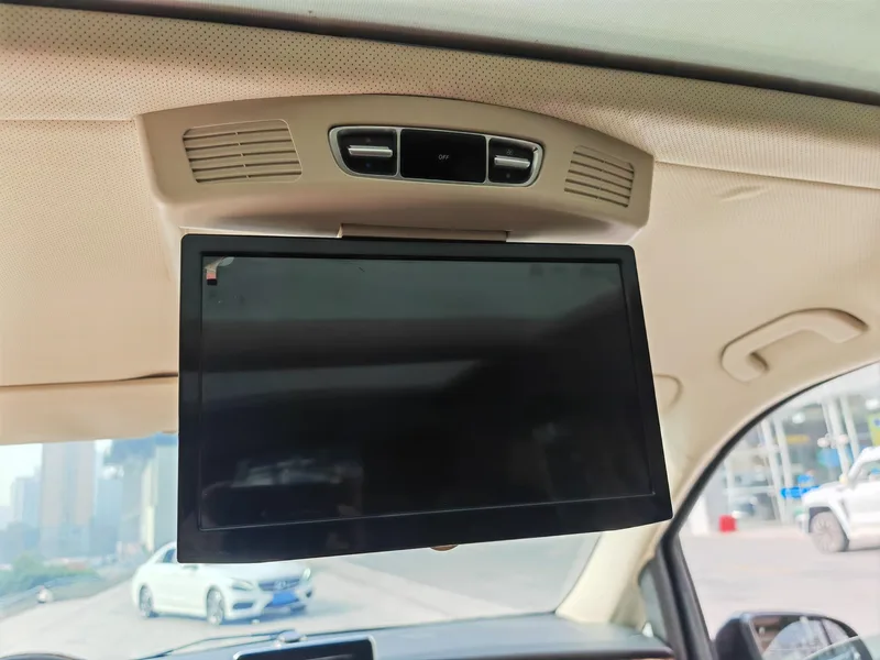 Mercedes-Benz V-Class 2018 V 260 Pilot Edition Country VI interior photo 19