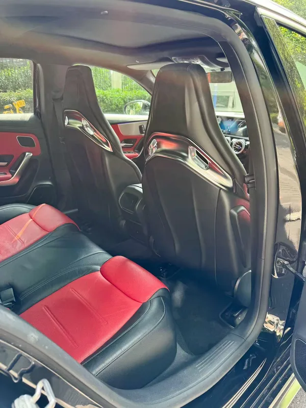 Mercedes-Benz Mercedes-AMG A-Class 2020 Reforma AMG A 45 4MATIC interior foto 12