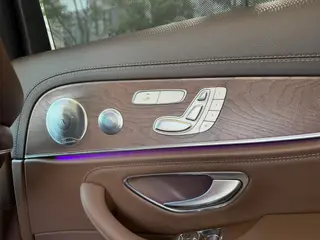 Mercedes-Benz E-Class 2020 E 300 L De lujo interior foto 14