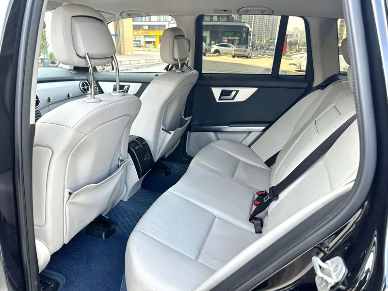 Mercedes-Benz GLK-Class 2013 GLK 300 4MATIC Dinámico interior foto 13