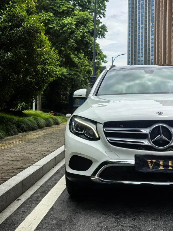 Mercedes-Benz GLC 2017 GLC 200 4MATIC interior photo 14