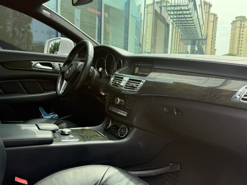 Mercedes-Benz CLS 2012 CLS 300 CGI interior photo 9