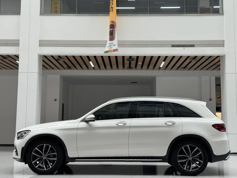 Mercedes-Benz GLC 2021 GLC 300 L 4MATIC Dynamic exterior photo 8