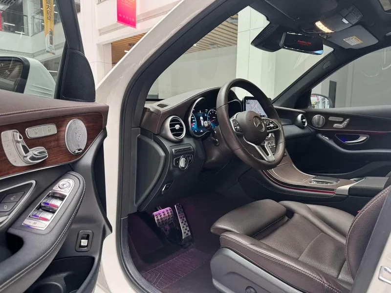 Mercedes-Benz GLC 2021 GLC 300 L 4MATIC Dynamic exterior photo 10