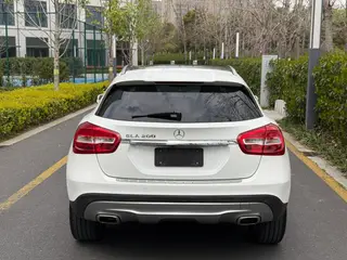 Mercedes-Benz GLA 2016 GLA 200 Type dynamique extérieur photo 3