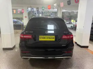 Mercedes-Benz GLC 2019 GLC 260 L 4MATIC Dinámico exterior foto 7