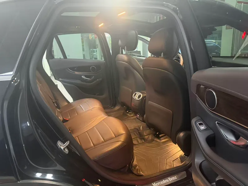 Mercedes-Benz GLC 2019 GLC 260 L 4MATIC Dinámico interior foto 10