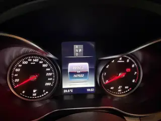 Mercedes-Benz GLC 2019 GLC 260 L 4MATIC Dinámico interior foto 13