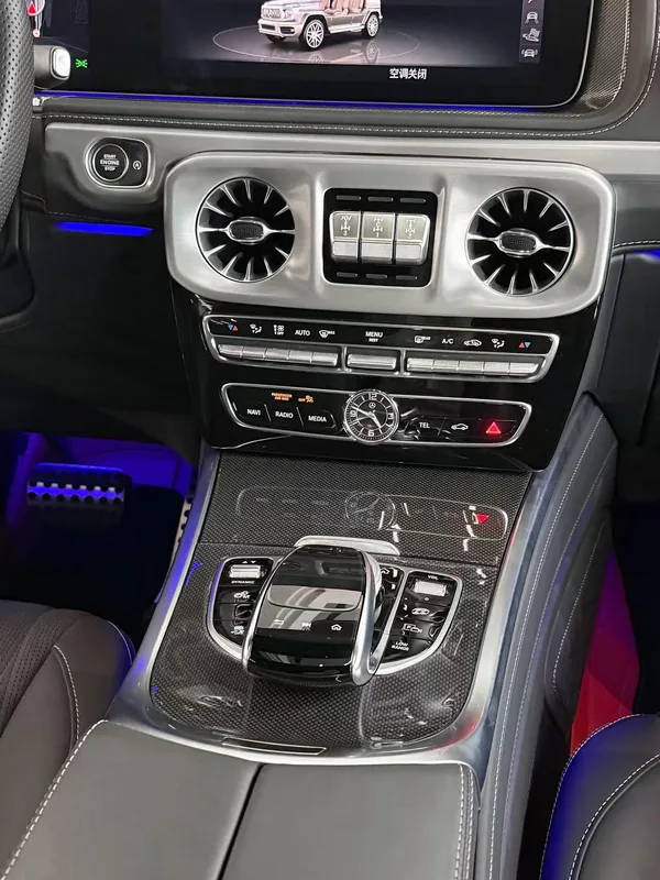 Mercedes-Benz G-Class 2023 G 500 intérieur photo 11
