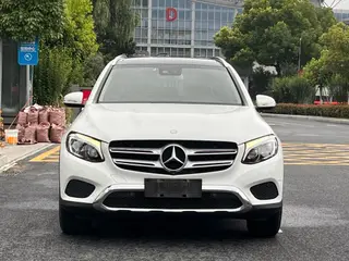 Mercedes-Benz GLC 2016 GLC 300 4MATIC Dynamic exterior photo 2