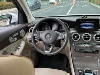 Mercedes-Benz GLC 2016 GLC 300 4MATIC Dynamic interior photo 17