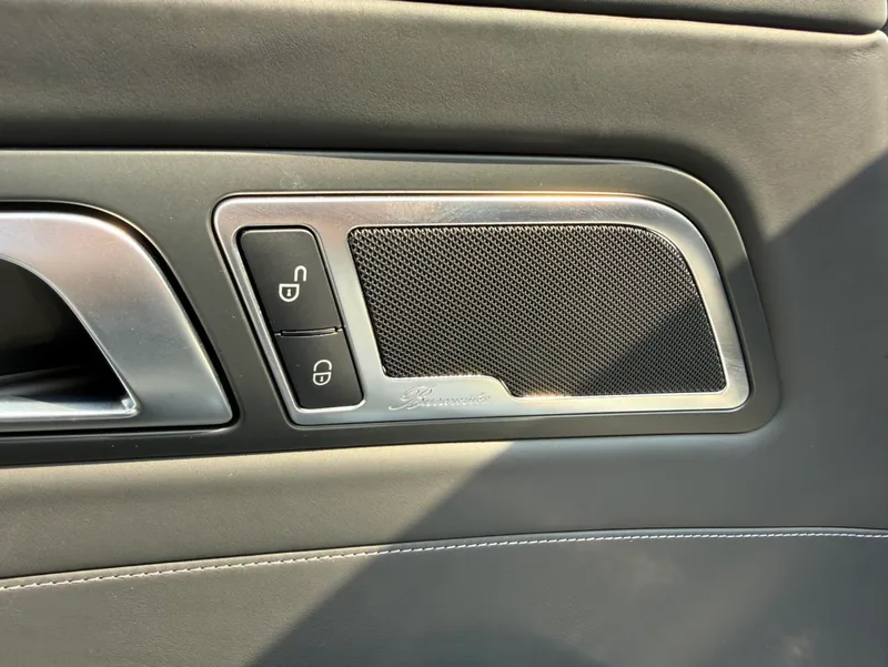 Mercedes-Benz AMG GT 2019 AMG GT C interior photo 12