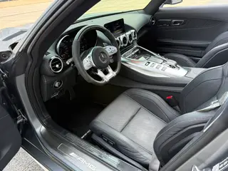 Mercedes-Benz AMG GT 2019 AMG GT C interior photo 13