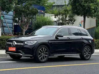Mercedes-Benz GLC 2022 Tres cambios GLC 260 L 4MATIC Dinámico exterior foto 1