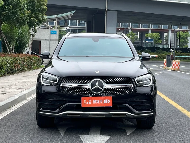 Mercedes-Benz GLC 2022 Tres cambios GLC 260 L 4MATIC Dinámico exterior foto 2