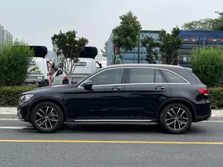Mercedes-Benz GLC 2022 Tres cambios GLC 260 L 4MATIC Dinámico exterior foto 7