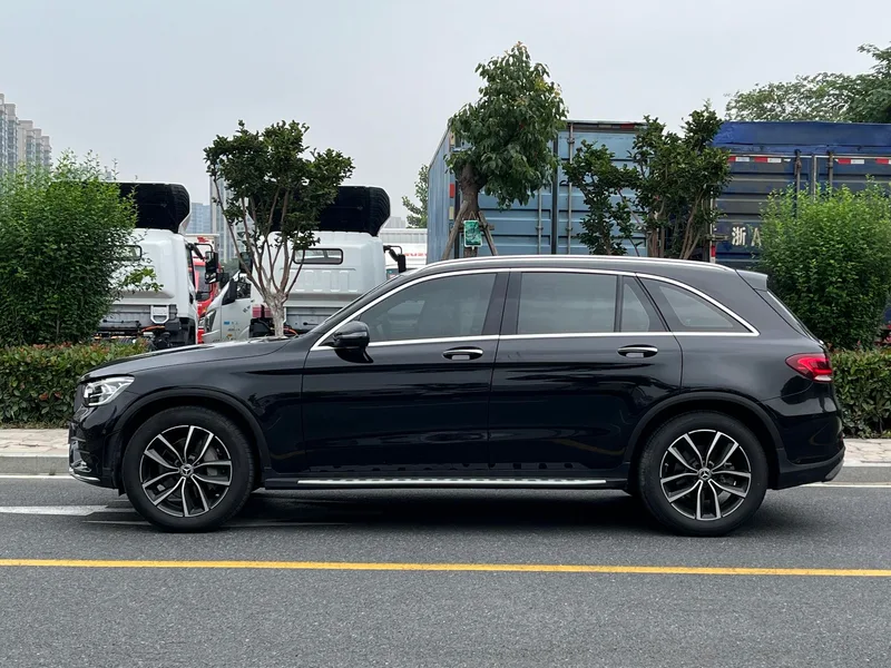 Mercedes-Benz GLC 2022 Tres cambios GLC 260 L 4MATIC Dinámico exterior foto 7