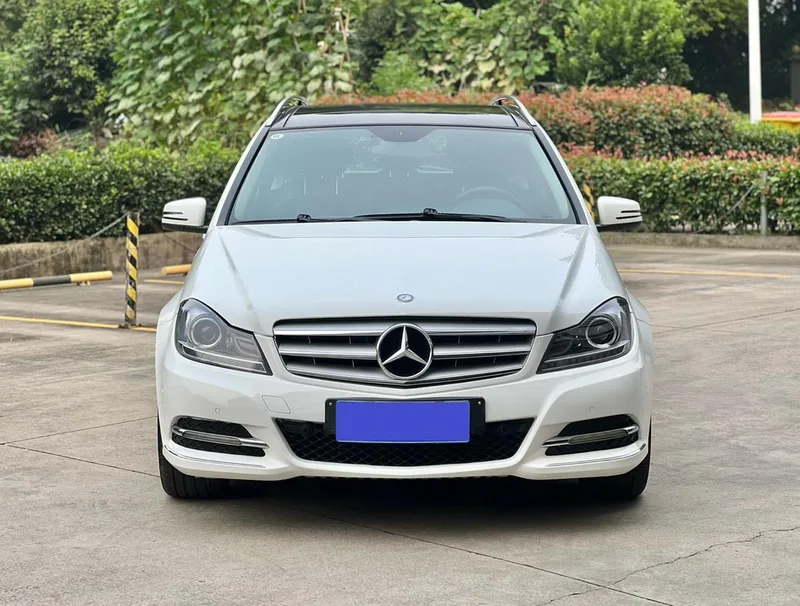 Mercedes-Benz C-Class 2011 C 200 Edición de viaje deportivo de lujo exterior foto 2