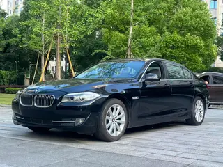BMW 5 Series 2012 530Li Luxury type exterior photo 1