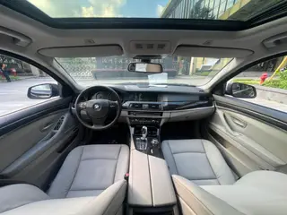 BMW 5 Series 2012 530Li Luxury type exterior photo 8