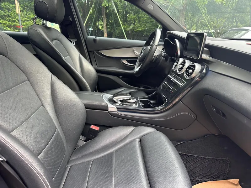 Mercedes-Benz GLC 2016 GLC 200 4MATIC interior photo 14