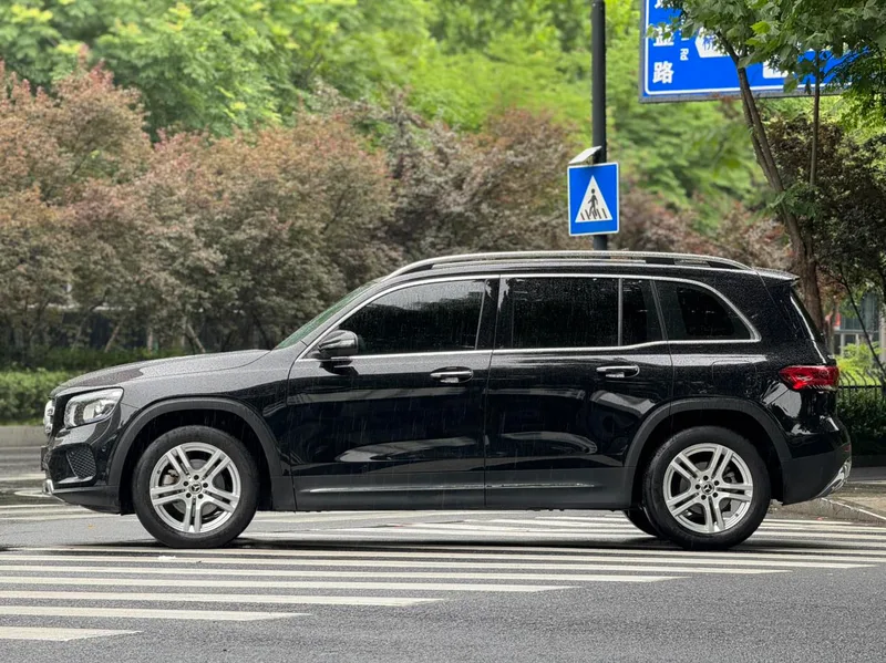 Mercedes-Benz GLB 2022 Reforma GLB 200 Dinámico exterior foto 3