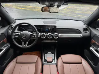 Mercedes-Benz GLB 2022 Reforma GLB 200 Dinámico interior foto 8