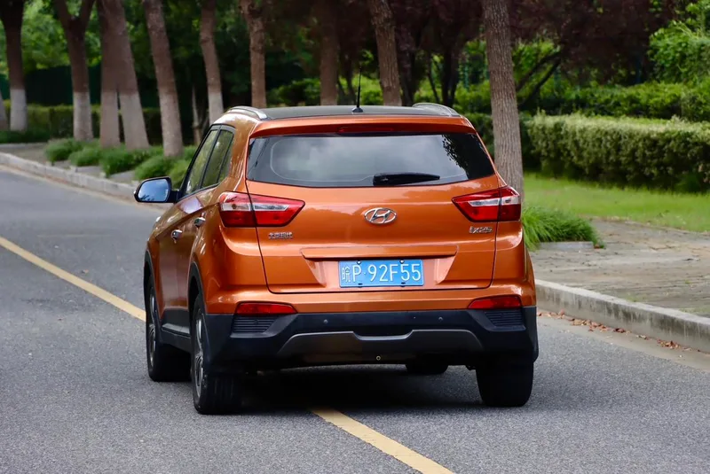 Hyundai ix25 2015 1.6L Tipo inteligente de tracción automática en dos ruedas GLS interior foto 9 Hyundai ix25 2015 1.6L Tipo inteligente de tracción automática en dos ruedas GLS interior foto 9