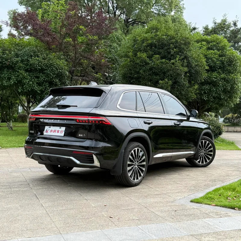 Geely Monjaro 2025 2.0TD High-power automatic two-wheel drive oriental obsidian star version exterior photo 7 Geely Monjaro 2025 2.0TD High-power automatic two-wheel drive oriental obsidian star version exterior photo 7
