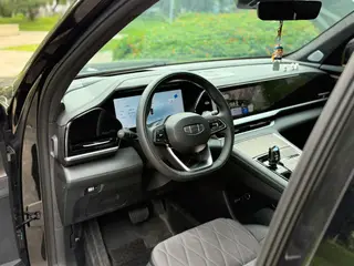 Geely Monjaro 2025 2.0TD High-power automatic two-wheel drive oriental obsidian star version exterior photo 10 Geely Monjaro 2025 2.0TD High-power automatic two-wheel drive oriental obsidian star version exterior photo 10