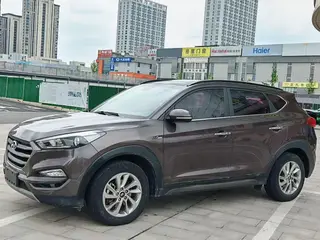 Hyundai Tucson 2015 1.6T Dual-clutch, two-wheel drive, intelligent model