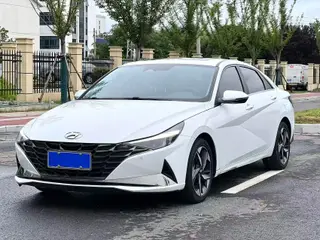 Hyundai Elantra 2021 1.5L CVT LUX Version de luxe